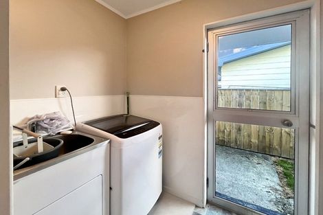 Photo of property in 31 Acacia Street, Kelvin Grove, Palmerston North, 4414
