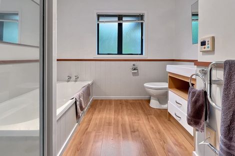 Photo of property in 35a Baird Street, Howick, Auckland, 2014