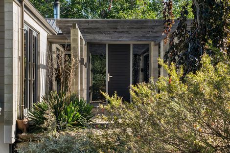 Photo of property in 293 Riverbank Road, Wanaka, 9382