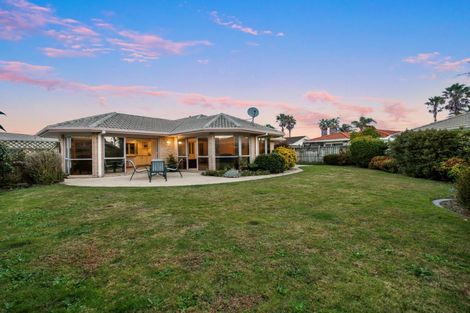 Photo of property in 24 Santa Monica Drive, Papamoa Beach, Papamoa, 3118