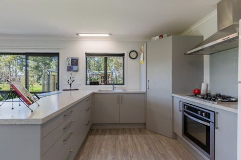 Photo of property in 15 Pukeora Scenic Road, Waipukurau, 4281