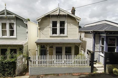 Photo of property in 143 Tasman Street, Mount Cook, Wellington, 6021