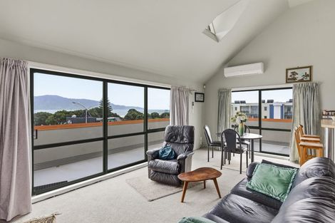 Photo of property in 3b/25 Maclean Street, Paraparaumu Beach, Paraparaumu, 5032