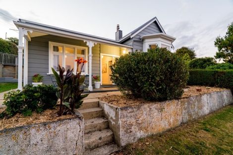 Photo of property in 6 Crosby Street, Mornington, Dunedin, 9011