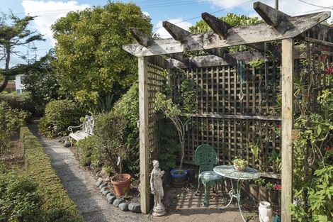 Photo of property in 64 Blake Road, Pukekohe, 2120