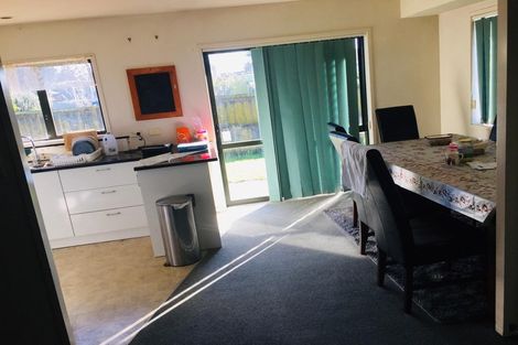 Photo of property in 29b Halsey Road, Manurewa, Auckland, 2102