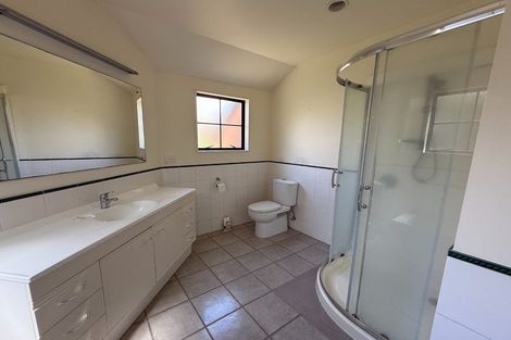 Photo of property in 2/119 Ocean View Road, Hillcrest, Auckland, 0627