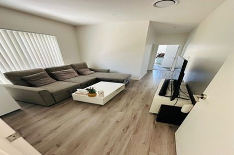 Photo of property in 19 Ballyliffin Drive, Flat Bush, Auckland, 2019