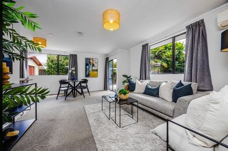 Photo of property in 2/136 Buckland Road, Mangere East, Auckland, 2024