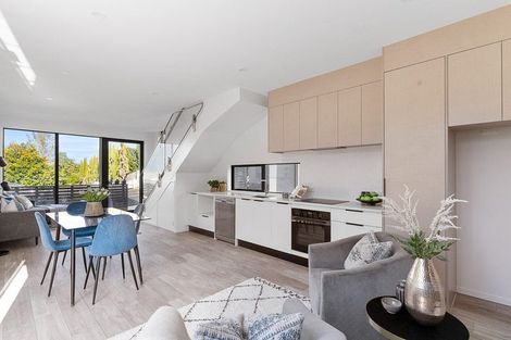 Photo of property in 14e Andrew Road, Howick, Auckland, 2010