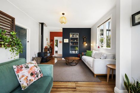 Photo of property in 57 Eden Street, Island Bay, Wellington, 6023