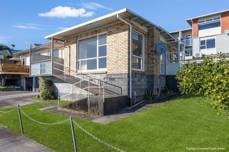 Photo of property in 12 South Road, Moturoa, New Plymouth, 4310