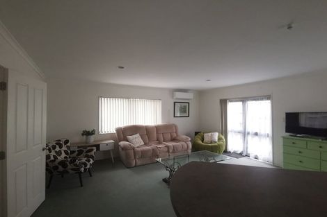 Photo of property in 39c Hall Street, Pukekohe, 2120