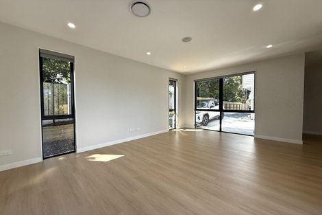 Photo of property in 13d Williams Road, Hobsonville, 0618