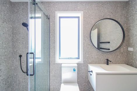 Photo of property in 72 Tiketike Way, Brooklyn, Wellington, 6021