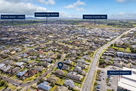 Photo of property in 22 Cranbrook Place, Rototuna North, Hamilton, 3210