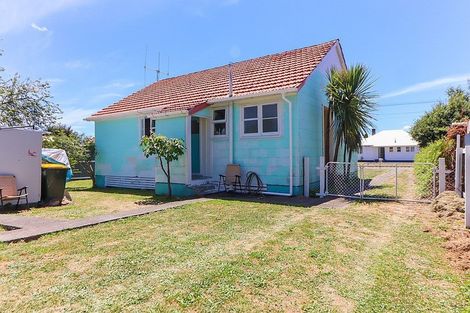 Photo of property in 11 Goldsmith Crescent, Levin, 5510