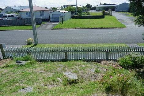 Photo of property in 23 Middlesex Street, Patea, 4520