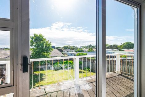 Photo of property in 86 Harrington Road, Henderson, Auckland, 0610