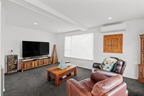Photo of property in 9 Meads Place, Bulls, 4818