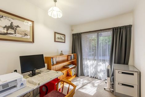 Photo of property in 11 Nelson Street, Waipukurau, 4200