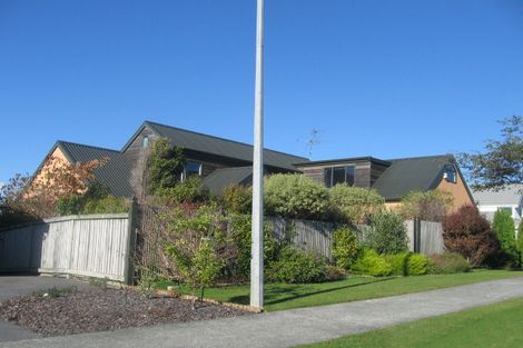 Photo of property in 7 Samwell Drive, Whitby, Porirua, 5024