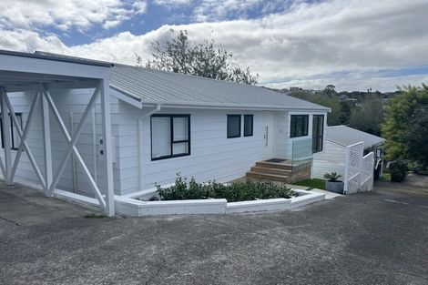 Photo of property in 1/54 Trias Road, Totara Vale, Auckland, 0629