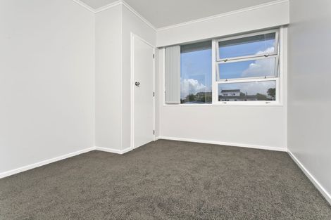 Photo of property in 1/223 Eskdale Road, Birkenhead, Auckland, 0626