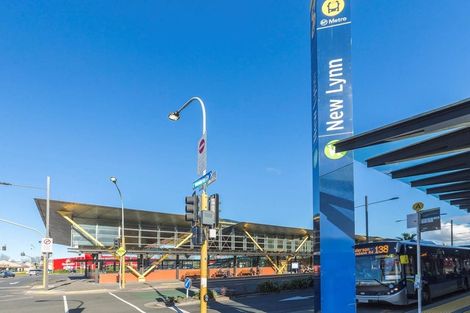 Photo of property in Tuscany Towers, 11/1 Ambrico Place, New Lynn, Auckland, 0600