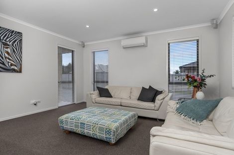 Photo of property in 294 Lakes Boulevard, Pyes Pa, Tauranga, 3112