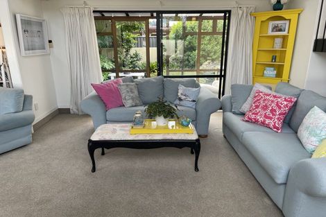 Photo of property in 3 Moana Place, Taradale, Napier, 4112