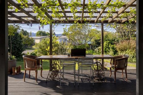 Photo of property in 3 East Street, Greytown, 5712