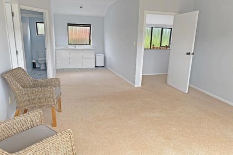 Photo of property in 29 Hebe Place, Birkenhead, Auckland, 0626