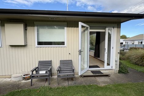 Photo of property in 1/2 Ruataniwha Street, Waipawa, 4210