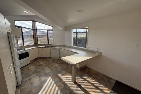 Photo of property in 17a Wittys Road, Avonhead, Christchurch, 8042