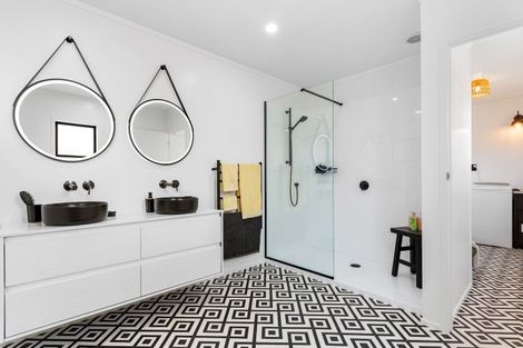 Photo of property in 401 Otahu Road, Whangamata, 3620