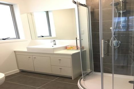 Photo of property in 16 Geordie Street, Henderson, Auckland, 0612