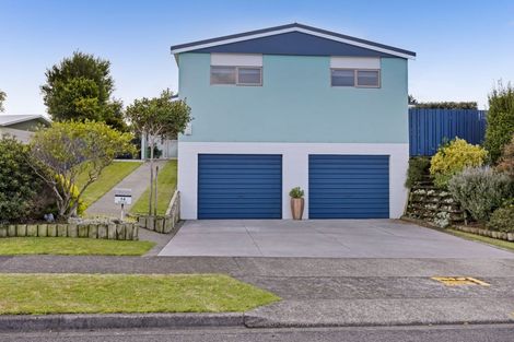 Photo of property in 14 Culzean Grove, Bell Block, New Plymouth, 4312