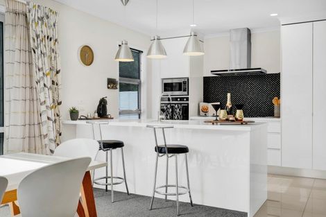 Photo of property in 55 Pendarves Street, New Plymouth, 4310