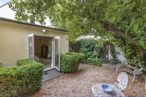 Photo of property in 122 Office Road, Merivale, Christchurch, 8014