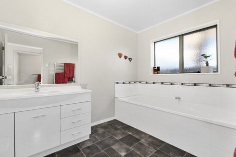 Photo of property in 21 Halyard Close, Flagstaff, Hamilton, 3210