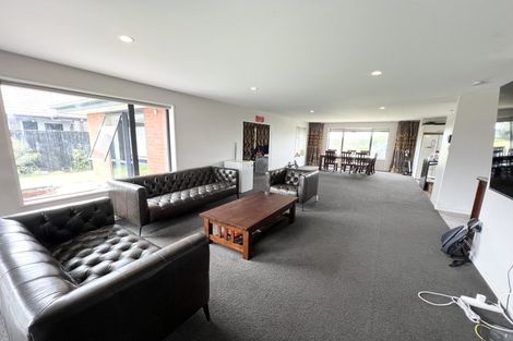 Photo of property in 34 Davaar Crescent, Broomfield, Christchurch, 8042