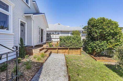 Photo of property in 11 Rimu Road, Kelburn, Wellington, 6012