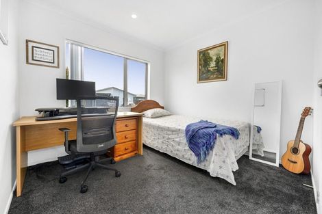 Photo of property in 4 Mokopapa Street, Takanini, 2112