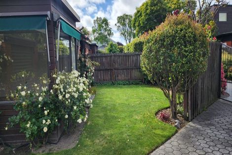 Photo of property in 29 Solway Avenue, Ilam, Christchurch, 8041