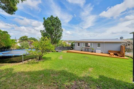 Photo of property in 15 Awaroa Road, Helensville, 0800