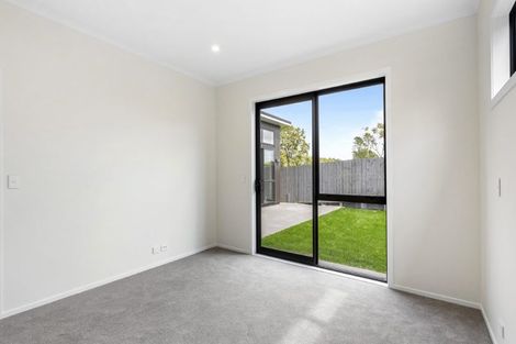 Photo of property in 10 Oyster Drive, Whenuapai, 0618