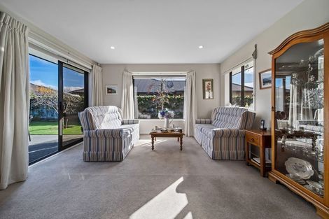 Photo of property in 16 Gilchrist Place, Kaiapoi, 7630