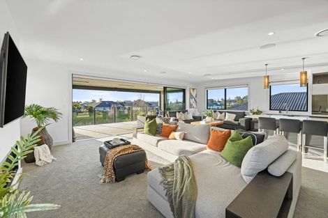 Photo of property in 23 Forstera Way, Papamoa Beach, Papamoa, 3118