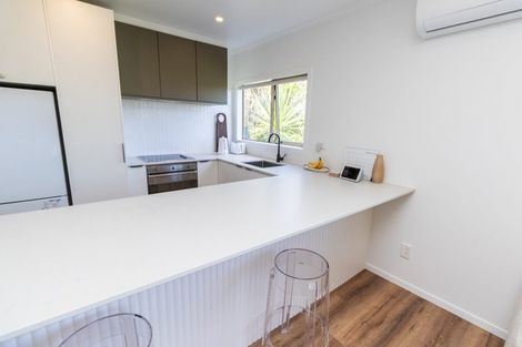 Photo of property in 2a Downing Street, Crofton Downs, Wellington, 6035